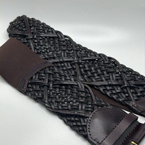 Brown woven vegan leather stretchy fashion belt size small - Picture 3 of 4